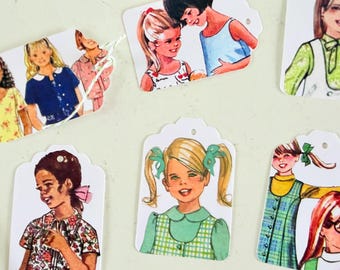 Package of 6  Gift Tags  Scrapbooking Crafts
