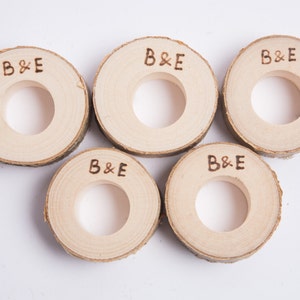 5 personnalisé rustique mariage anneaux de serviette, serviettes de table cadre, décoration de mariage rustique, bague rustique, porte-serviette