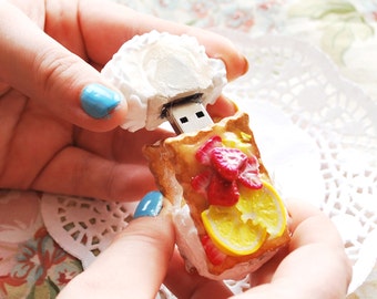 Decoden Fruit Cookie | 8 GB USB Stick | Miniature Food OOAK