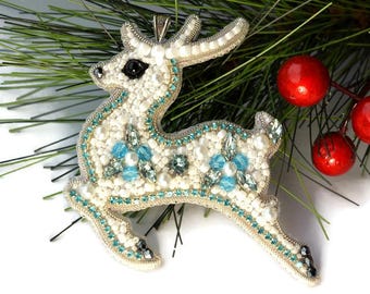 Reindeer Beading Kit with PDF Tutorial, Deer Bead Embroidery Pendant or Christmas Ornament, DIY Holiday Jewelry Kit, Winter Craft idea