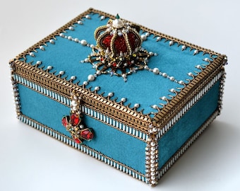 Bead embroidered teal bronze jewelry box, handmade jewelry box with crown and cross, unique jewelry box gift, teal jewelry organizer