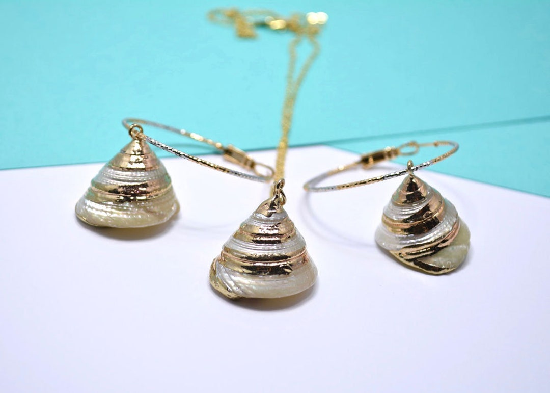 Sea Shell Set Natural Sea Shell Jewelry Set, Sea Shell Earrings, Sea Shell Pendant ...
