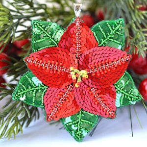 Beading PDF tutorial with Kit Poinsettia, Christmas ornament beading pattern, Poinsettia pattern, Christmas jewelry DIY, tutorial Poinsettia