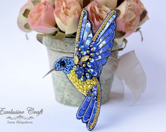 Bead embroidered green pink Hummingbird brooch, beaded Ukranian Hummingbird pin, blue yellow Hummingbird jewelry, Hummingbird lover gift