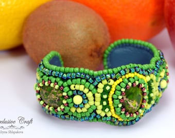 Beaded adjustable cuff bracelet, green yellow accessory, handmade beaded cuff, bead embroidery bracelet, unique beaded jewelry gift for her