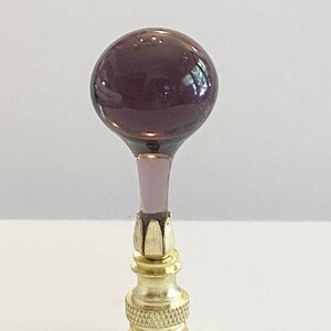 Puntale per lampada vintage a goccia in ametista di Murano, base in ottone (6,35 cm)