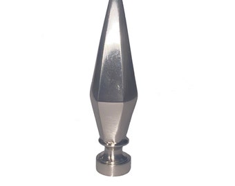 Par de remates - 4-3/4" de altura em metal fundido com acabamento em níquel acetinado Lâmpada Spike moderna O remate roscado de 1/4"-27 cabe em harpas padrão.