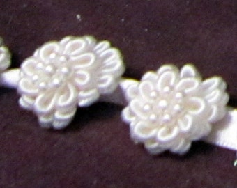 White or Light Pink Petal flowers & Pearls on a Ribbon Trim, Bridal Trim, Wedding Trim, 1" wide flower trim, wedding veil lace trim