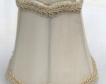 CREAM Silk Scalloped Chandelier Clip-on Mini Shades, trim on Scalloped top & bottom. Fully lined 3"top x 4.75"bottom, 4.5" tall