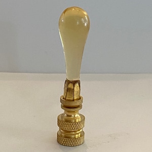 RARE 2-3/4" Vintage Yellow Light Amber Murano Teardrop Lamp Finial with Brass base tap 1/4-27