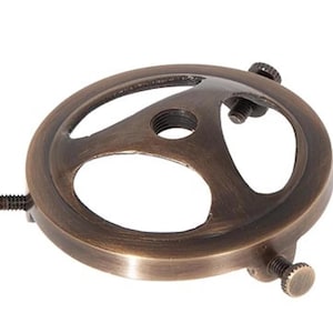 Support d'abat-jour ~ 3-1/4 po. Support d'abat-jour décoratif en laiton massif coulé au fini laiton antique