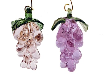 VINTAGE Old stock handmade Mini Glass Grape Cluster Ornament 1-3/4" long suncatcher, prism