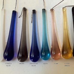 En vintage äkta Murano-teardroppe: Valfri färg - handblåst Murano 7,5 cm droppprisma, solfångare, kristallkrona, prydnadsdel