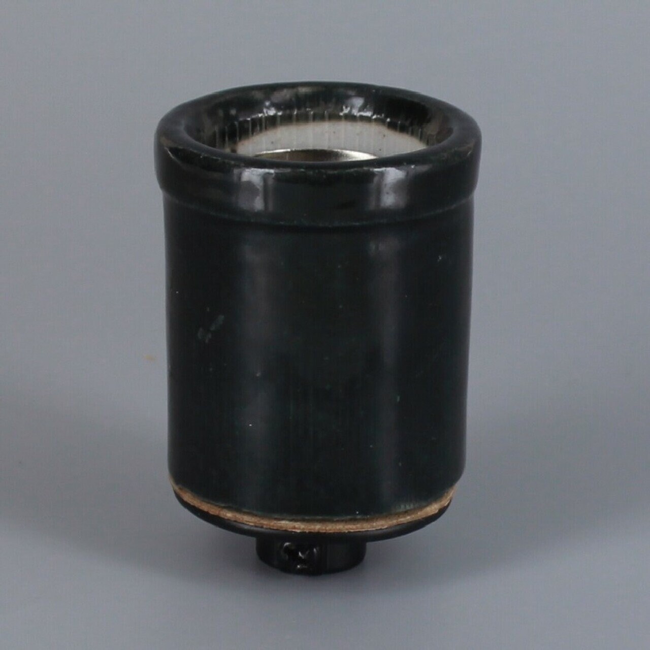 New DIY Black Porcelain Lamp Socket, E26 Medium Base Light Socket keyless