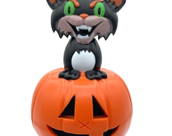 Halloween Cat (vinyl toy)