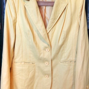 Size 14 yellow blazer