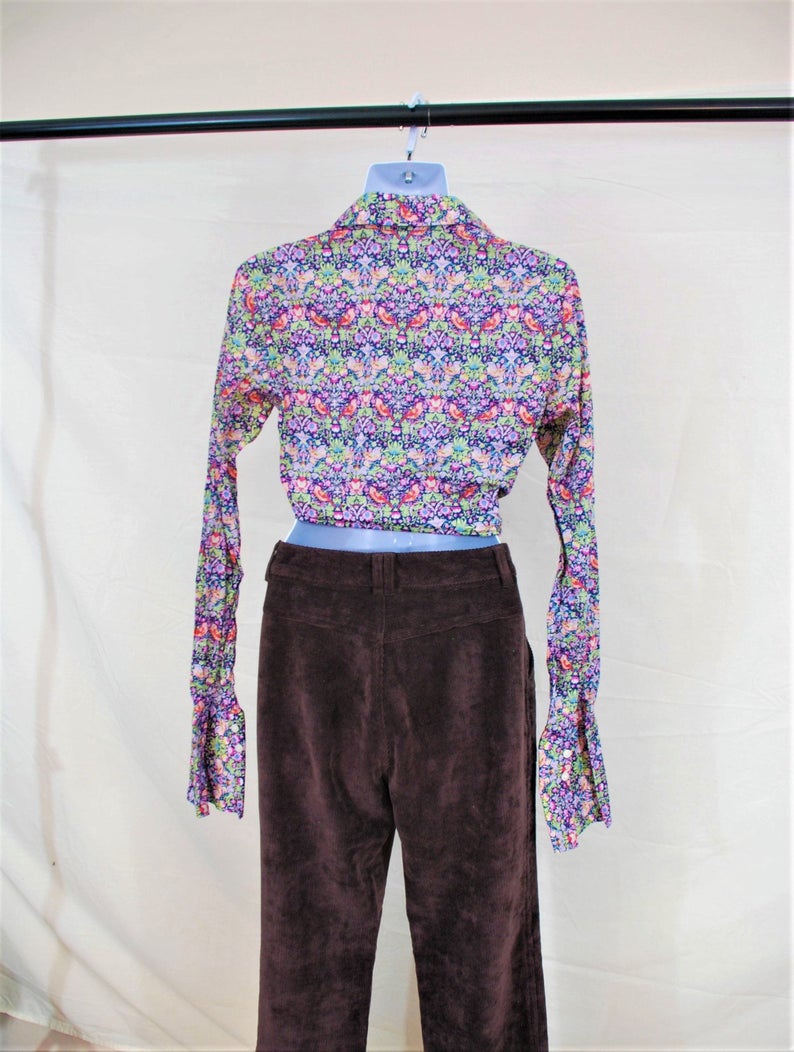 VTG 90s does 70s Tie Up Floral Crop Top Vintage Hippie Psychedelic Crop Top Size Small image 5