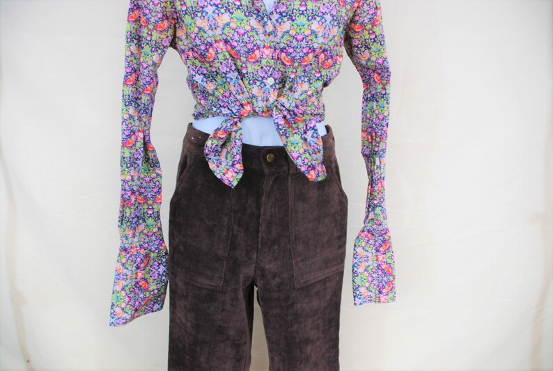 VTG 90s does 70s Tie Up Floral Crop Top Vintage Hippie Psychedelic Crop Top Size Small image 3