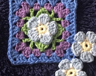 Forget-me-not Granny Square
