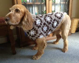 Jovi&#39;s Granny Square dog jumper