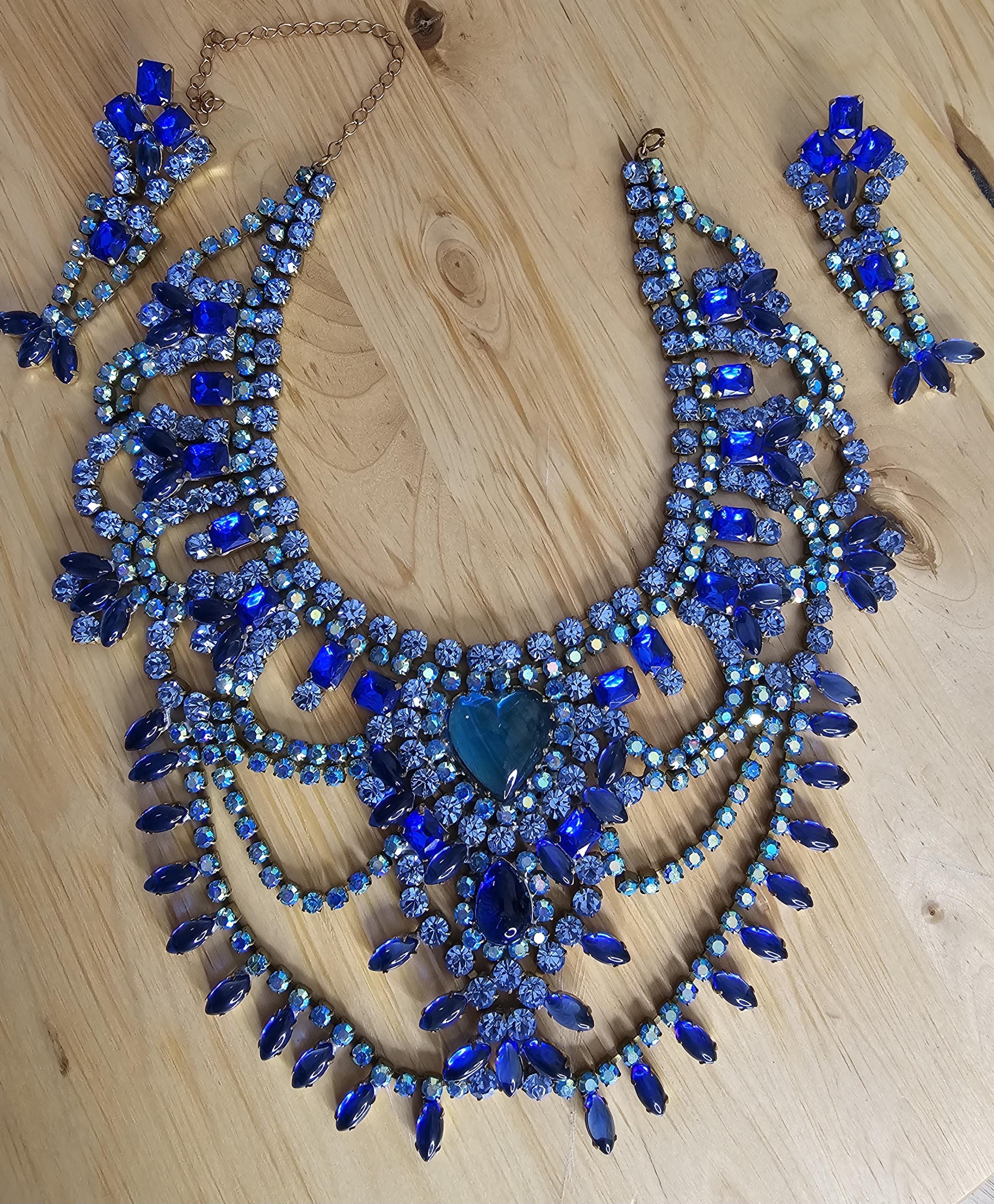 MASU（エムエーエスユー）のBIJOUX BROOCH BLUEの通販サイト