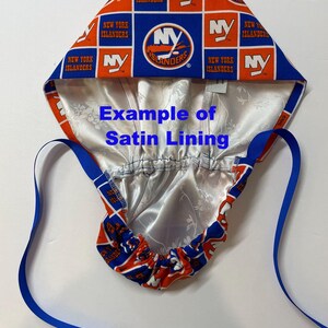 a New York Islanders hat with a satin lining.