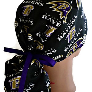 Women&#39;s Baltimore Ravens  Black Ponytail Scrub Hat, Adjustable,  in 2 Styles, w/ Optional  Buttons and Satin Lining