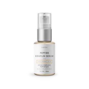 Puede incluir: Botella de sérum para el cuidado de la piel con tapón y bomba plateados. La etiqueta muestra "PEPTIDE COMPLEX SERUM" con "HYALURONIC ACID" y otros textos. La botella contiene 30 ml de producto.