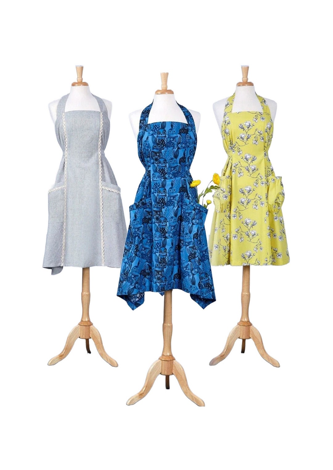 Kwik Sew K4305 Sewing Pattern for Misses Aprons With Hemline and Pocket Variations XSXL Uncut