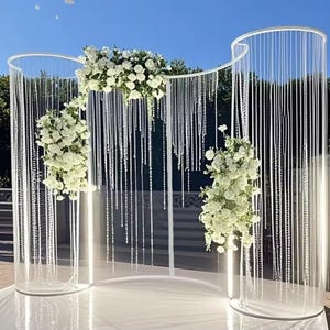 S Shape Metal Wedding Backdrop with Acrylic Crystal Beads Hanging beaded strand acrylic backdrop