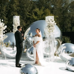 Giant Inflatable Mirror Ball: Reusable Metallic Balloon Orbs