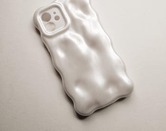 Pearl wavy bubble phone case - bridal phone case, hen party phone case, iPhone 15 pro max, wavy pearl phone case, pearl phone case