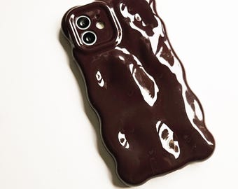 Burgundy wavy bubble phone case - Autumn style, iPhone 16 pro max, wavy burgundy case, textured case, burgundy phone case, iphone 17 pro