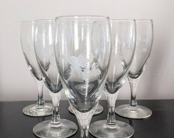 Set of Two 1960s Moussec Drinks Glasses Cocktails Drinks Party Six Glasses Available (Four Remaining)