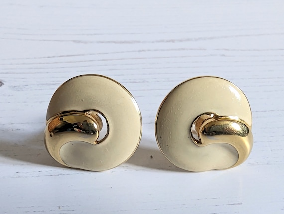 Boucle D'oreille Ancienne Signée Trifari - Vintage, Métal Doré, Bijou Rétro