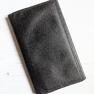 Vintage Black Leather Wallet: 1980s Men&#39;s Accessory