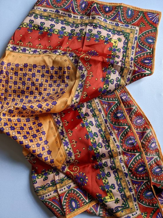 Sciarpa vintage/foulard in acetato satinato con delicato motivo