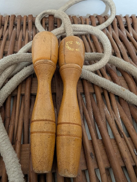 Ancienne Corde à Sauter De Gymnastique - Bois Tourné Et Métal - Vintage