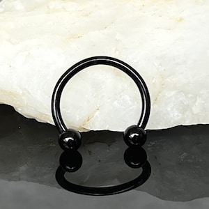 Black Horseshoe Septum Piercing / Daith Earring / Helix Earring / Cartilage Earring, Surgical Steel, Externally Threaded