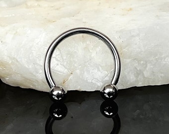 Silver Horseshoe Septum Piercing / Daith Earring / Helix Earring / Cartilage Earring, Surgical Steel, Externally Threaded