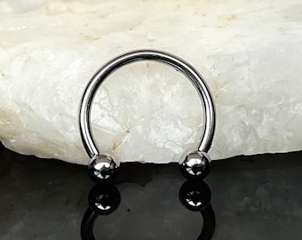 Silver Horseshoe Septum Piercing / Daith Earring / Helix Earring / Cartilage Earring, Surgical Steel, Externally Threaded