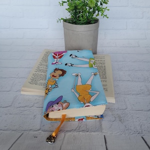Small Book Cover, Adjustable cover, Handmade Cotton Paperback Book Cover, Dust Protector, Book Jacket, Book Accessories, Book lovers gift