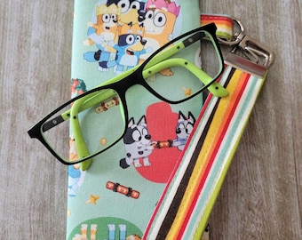 Glasses Case, Handmade Kid's Glasses Pouch, Padded  Glasses Pouch, Sunglass Case, Wrist Fob