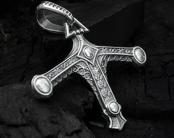 Ciondolo con distintivo da cacciatore di spade di Ludwig: gioielli per cosplay della Chiesa della guarigione