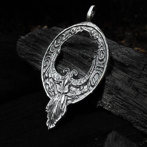 Crow Hunter Badge pendant: Eileen the Crow, Hunter of Hunters badge