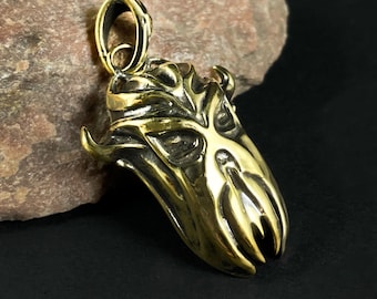 Miraak mask pendant, Fantasy jewellery, gamer jewelry, LARP and Cosplay accessory