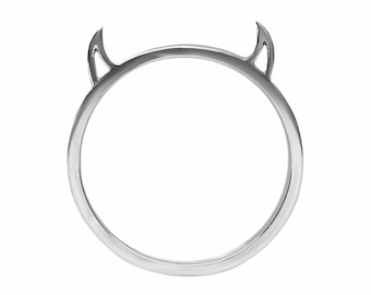 Anillo de cuernos de diablo en plata de ley: joyería gótica minimalista