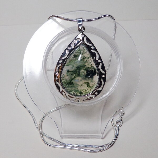 Green Actinolite Quartz Natural Amphibole Shielding Crystal Inlay Pendant Silver Chain Necklace, Reiki Pagan Wicca Handcrafted Jewelry~Et255