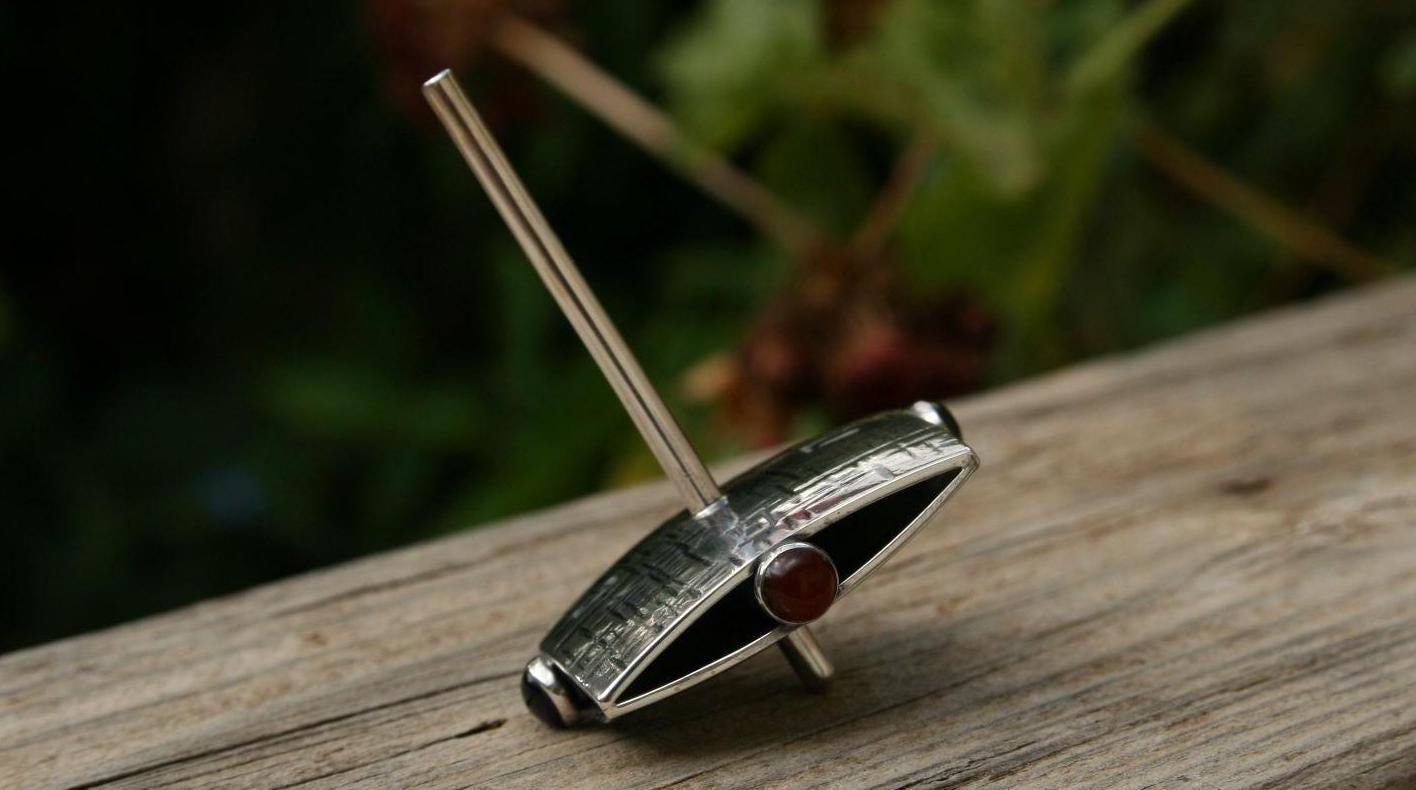Quadrat Dreidel, Silber Dreidel, 4 Augen Dreidel, versandkostenfrei Messing Spinning Spielzeug, handgemachtes einzigartiges Geschenk, handgefertigtes dreidel, Made in Israel
