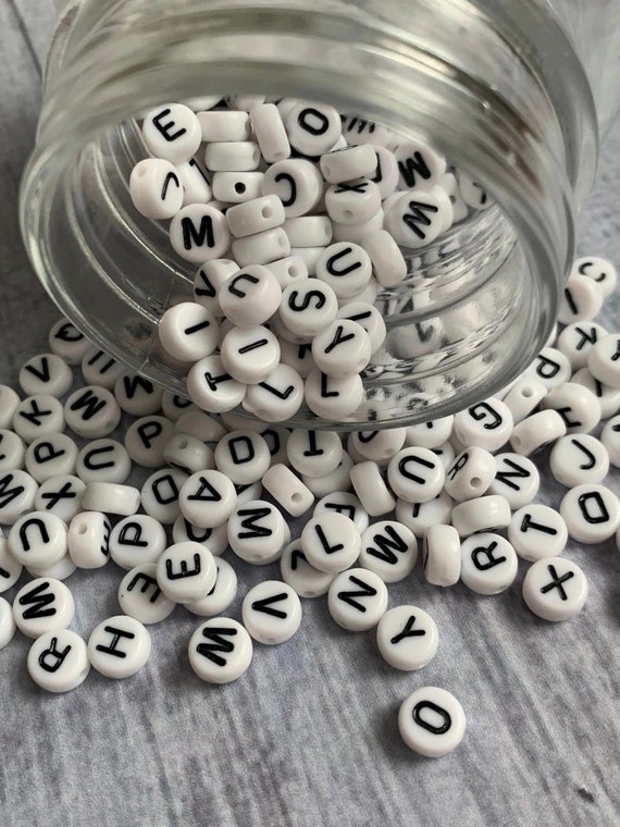 Beaded Kit 300 Alphabet Beads 30 AEIOU Vowel Beads 3 Metres Elastic 